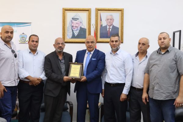  Honoring Group of Retired Employees