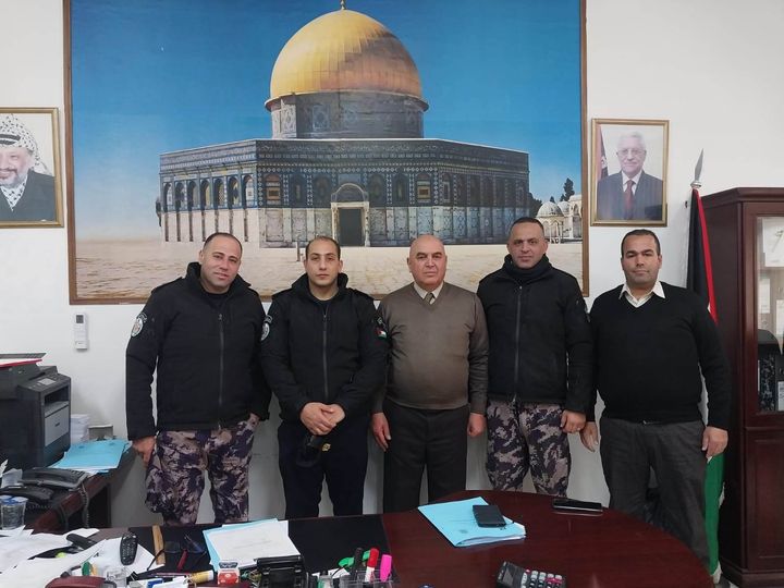 Mr. Hassan Tahboub meets the civil defense staff